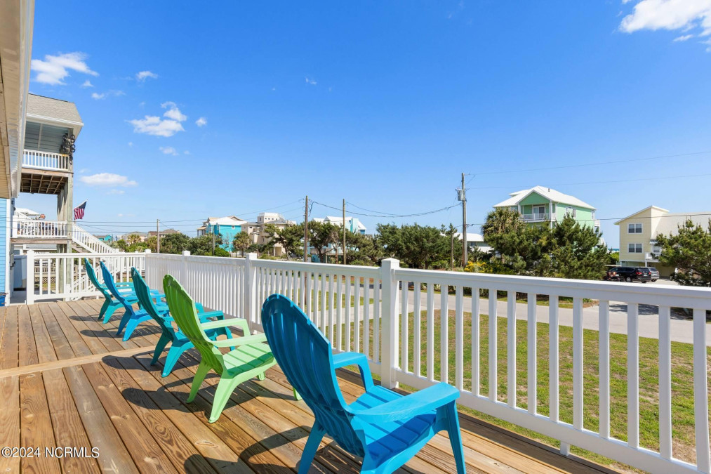 8608 Ocean View Dr Emerald Isle, NC 28594