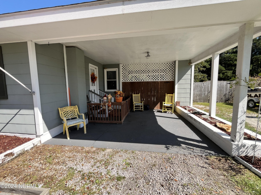 1149 Hammocks Beach Rd Swansboro, NC 28584