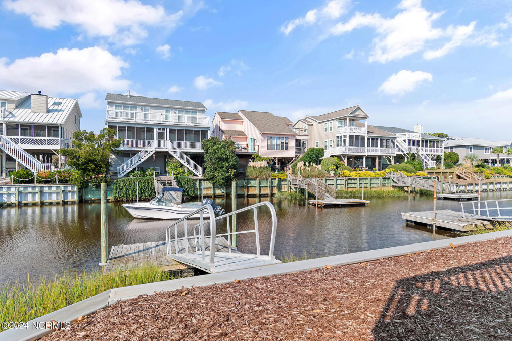 412 Sailfish St Sunset Beach, NC 28468