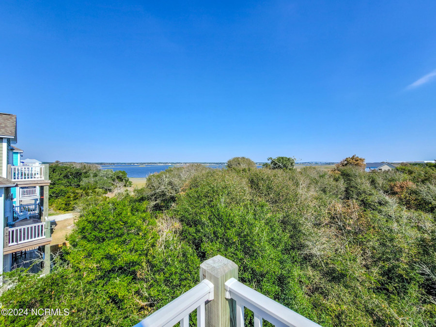 118 Fairytale Ln Surf City, NC 28445