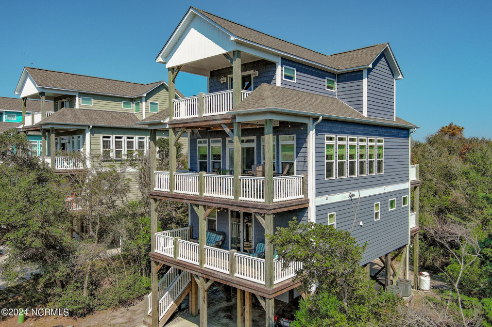 118 Fairytale Ln Surf City, NC 28445