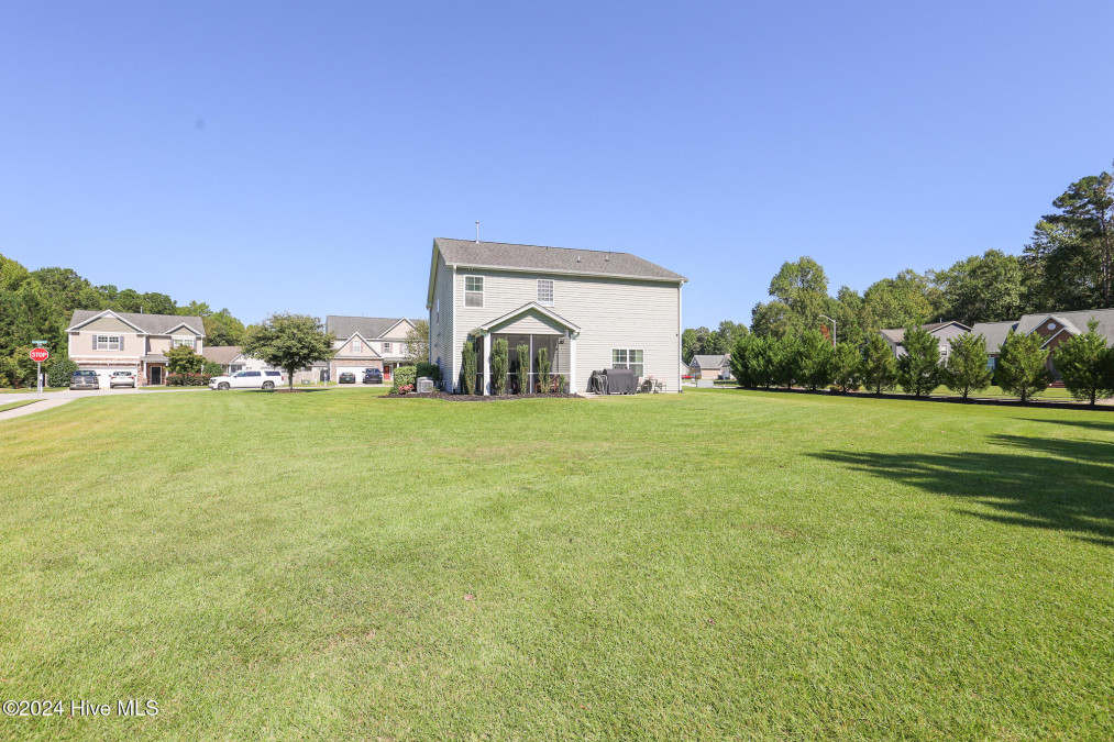 101 Brogdan Ln Jacksonville, NC 28540