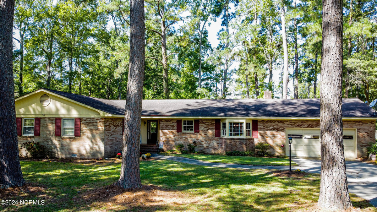 101 Virginia Pine Dr Plymouth, NC 27962