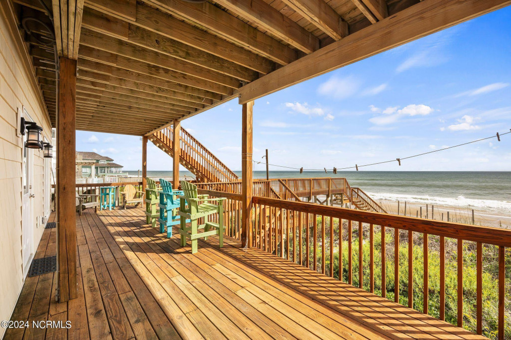 4476 Island Dr North Topsail Beach, NC 28460