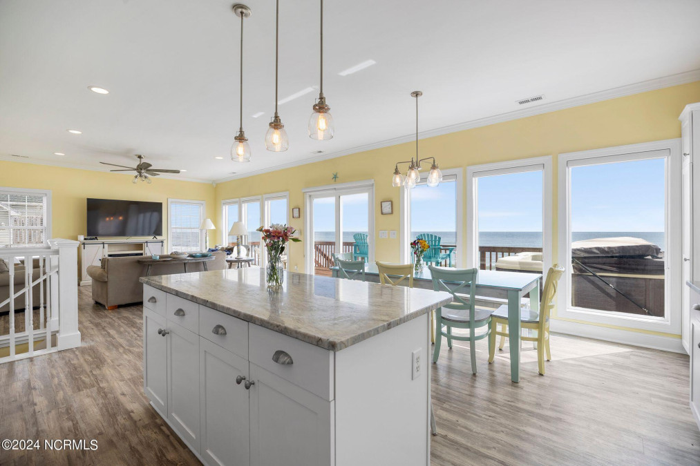 4476 Island Dr North Topsail Beach, NC 28460