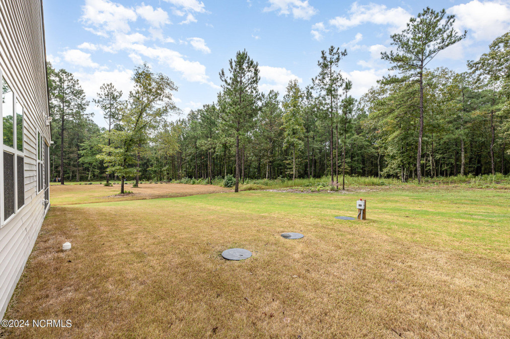 557 Whistle Post Dr Selma, NC 27576