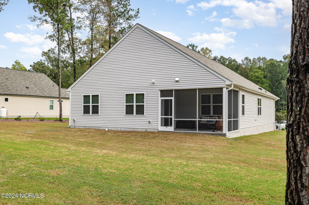 557 Whistle Post Dr Selma, NC 27576