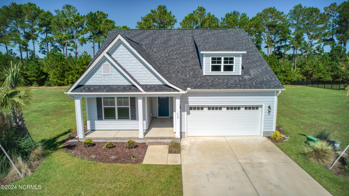 173 Twining Rose Ln Holly Ridge, NC 28445