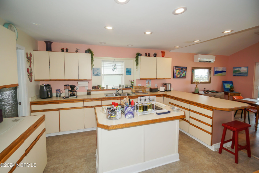 122 24th St Oak Island, NC 28465