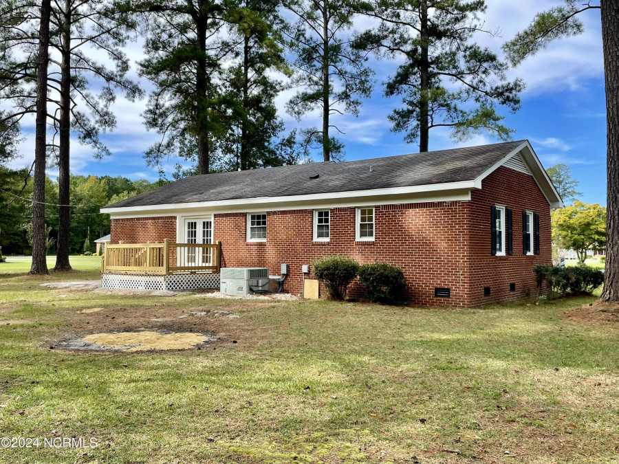 1076 Shepherd Rd Robersonville, NC 27871