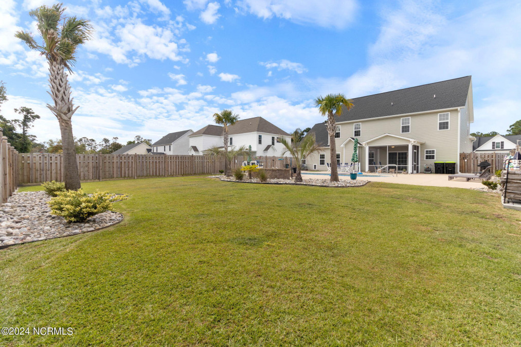 200 Coscoroba Ct Swansboro, NC 28584