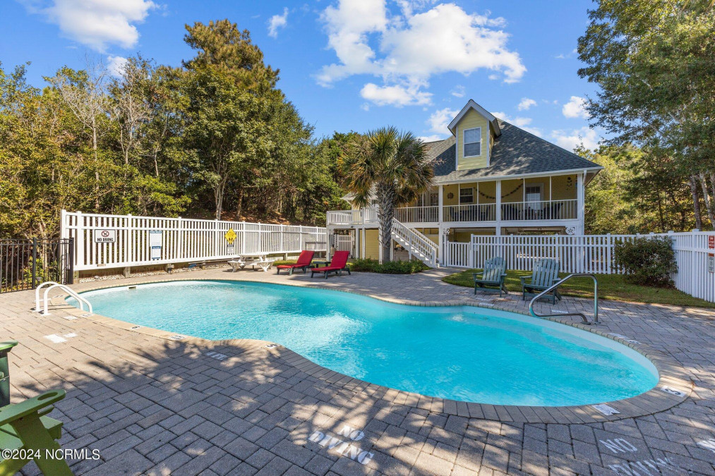 317 Shipwreck Ln Emerald Isle, NC 28594