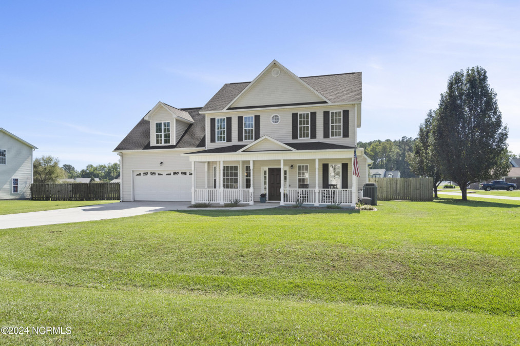 104 Spring Leaf Ln Jacksonville, NC 28540