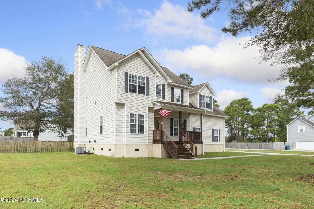 759 Jim Grant Ave Sneads Ferry, NC 28460