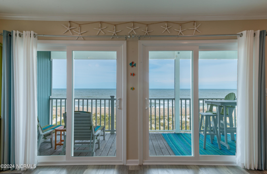 705 Carolina Beach Ave Carolina Beach, NC 28428