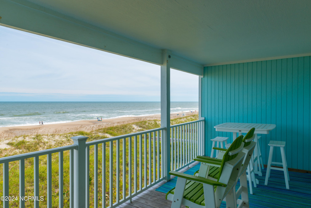 705 Carolina Beach Ave Carolina Beach, NC 28428