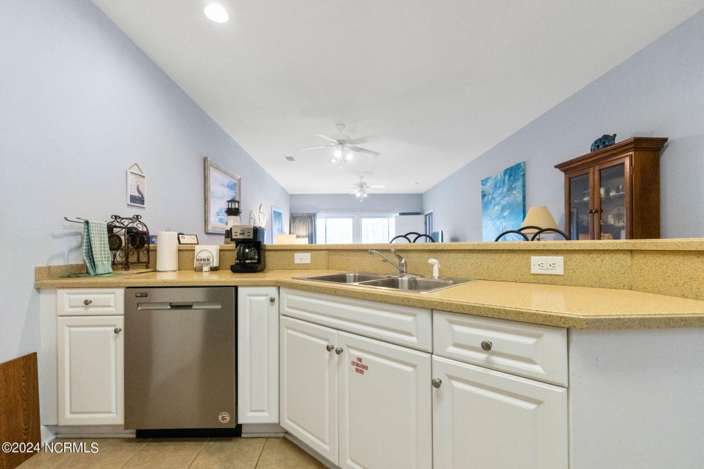 142 Avian Dr Sunset Beach, NC 28468