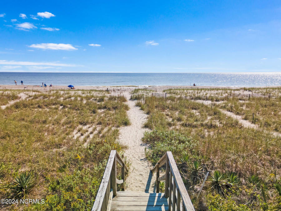 200 Brunswick Ave Holden Beach, NC 28462