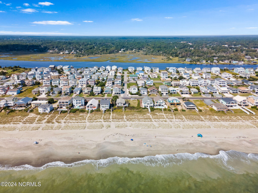 200 Brunswick Ave Holden Beach, NC 28462