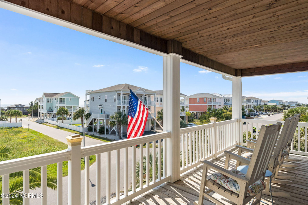 200 Brunswick Ave Holden Beach, NC 28462