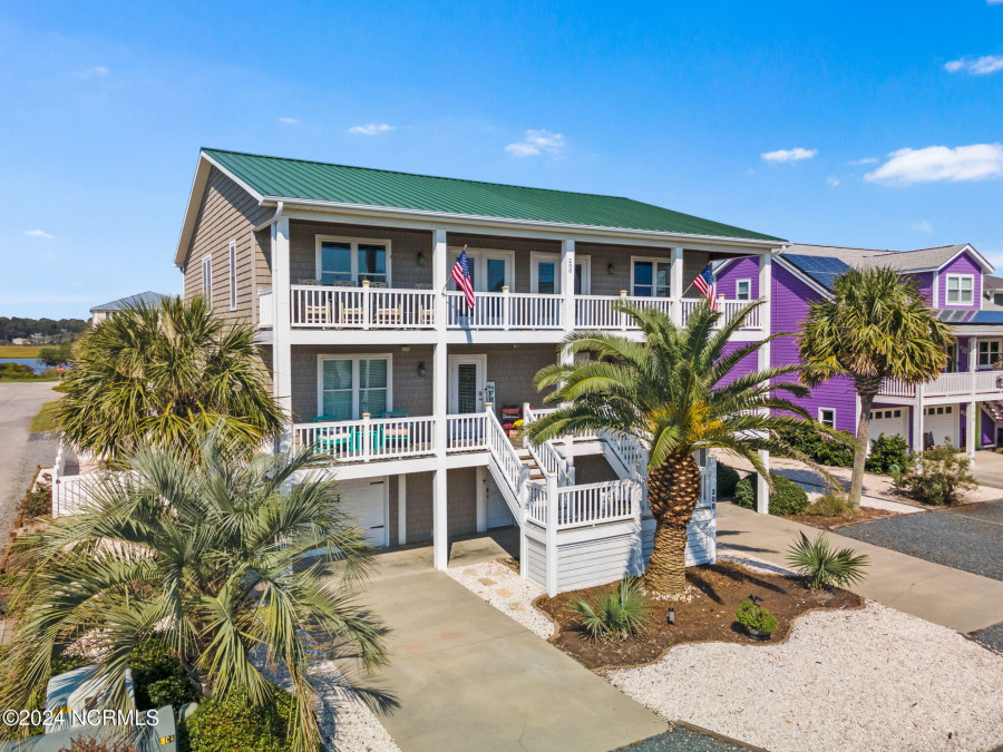 200 Brunswick Ave Holden Beach, NC 28462