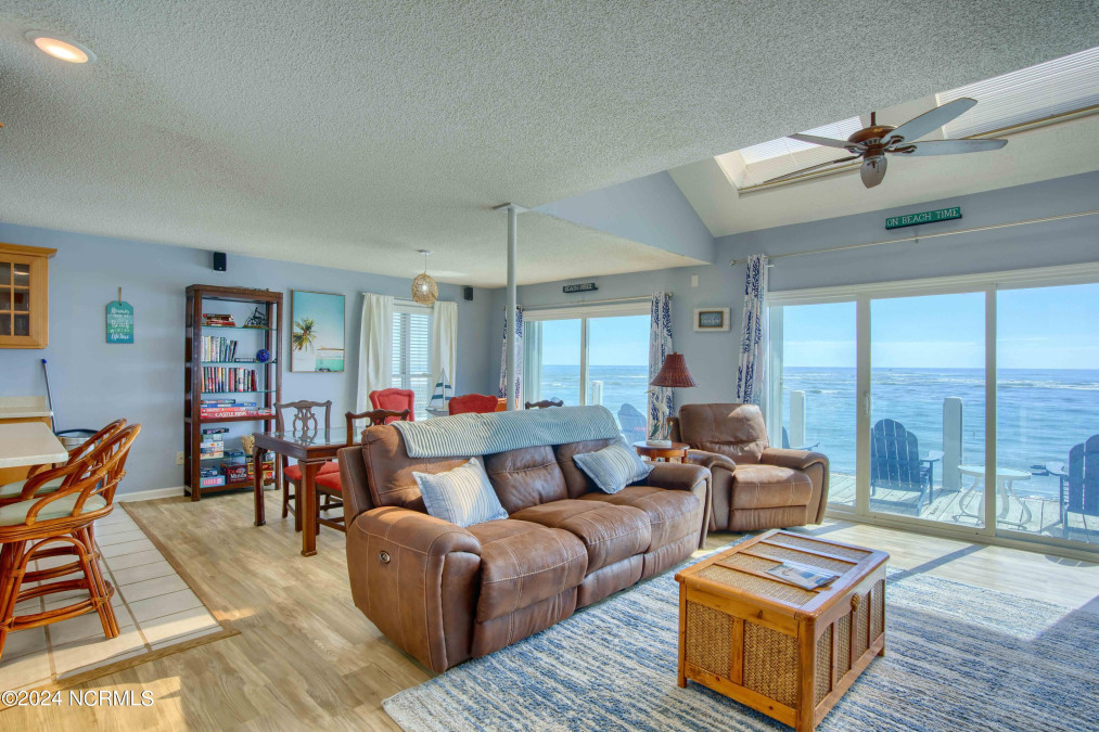 2362 New River Inlet Rd North Topsail Beach, NC 28460