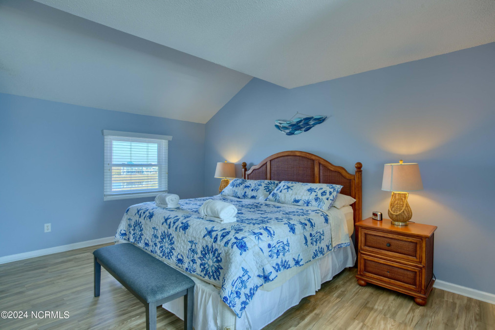 2362 New River Inlet Rd North Topsail Beach, NC 28460