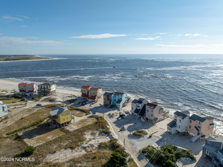 2362 New River Inlet Rd North Topsail Beach, NC 28460