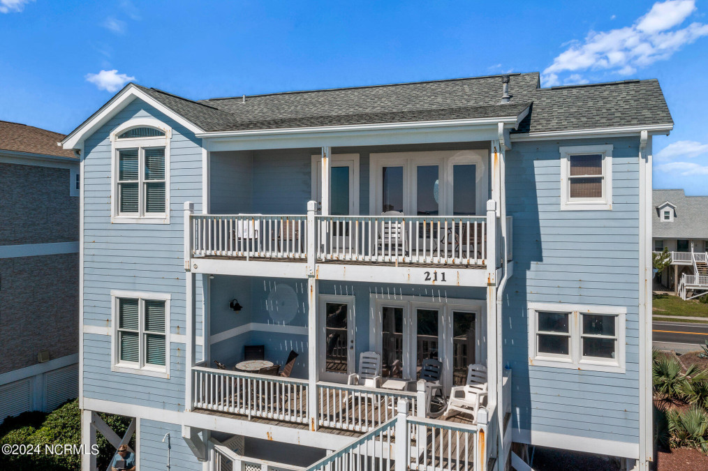 211 Ocean Blvd Holden Beach, NC 28462