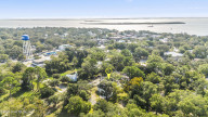 319 Lord St Southport, NC 28461