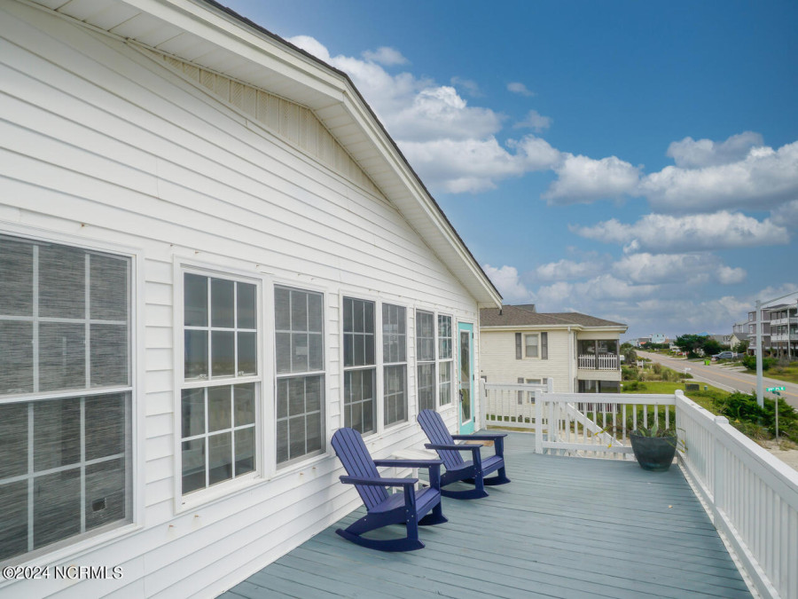 2630 Beach Dr Oak Island, NC 28465