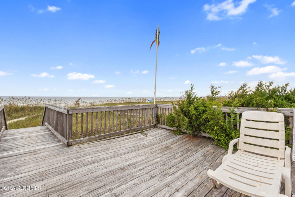 1017 Ocean Blvd Holden Beach, NC 28462