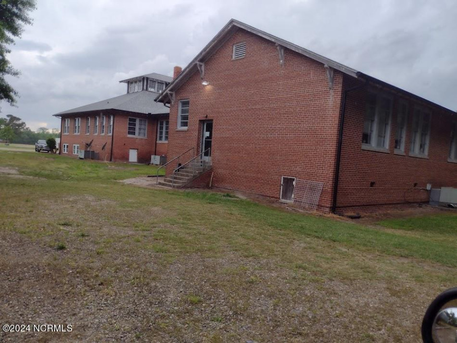 9291 Nc 171  Williamston, NC 27892