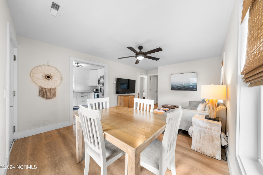 318 Charlotte Ave Carolina Beach, NC 28428