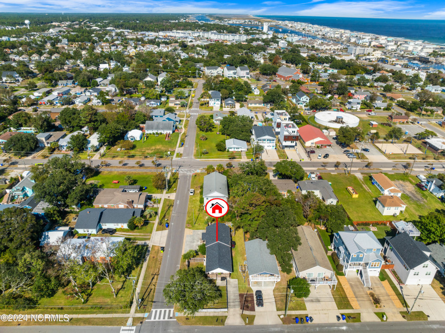 318 Charlotte Ave Carolina Beach, NC 28428