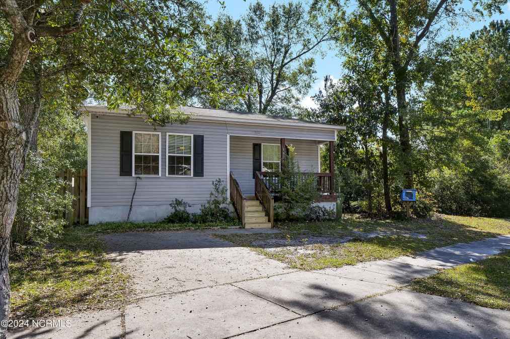 3824 Prices Ln Wilmington, NC 28405