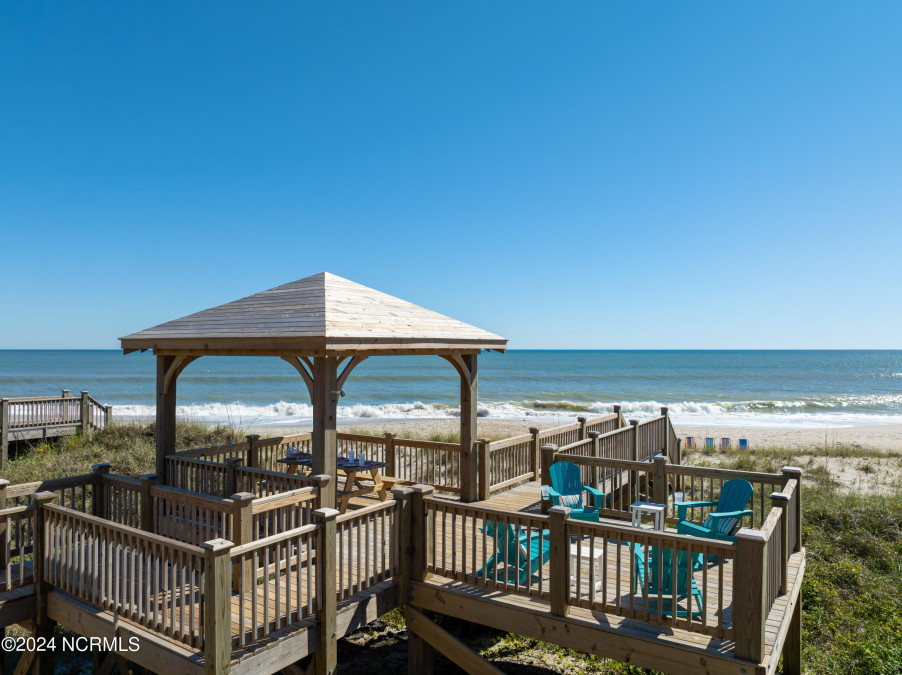 1016 New River Inlet Rd North Topsail Beach, NC 28460