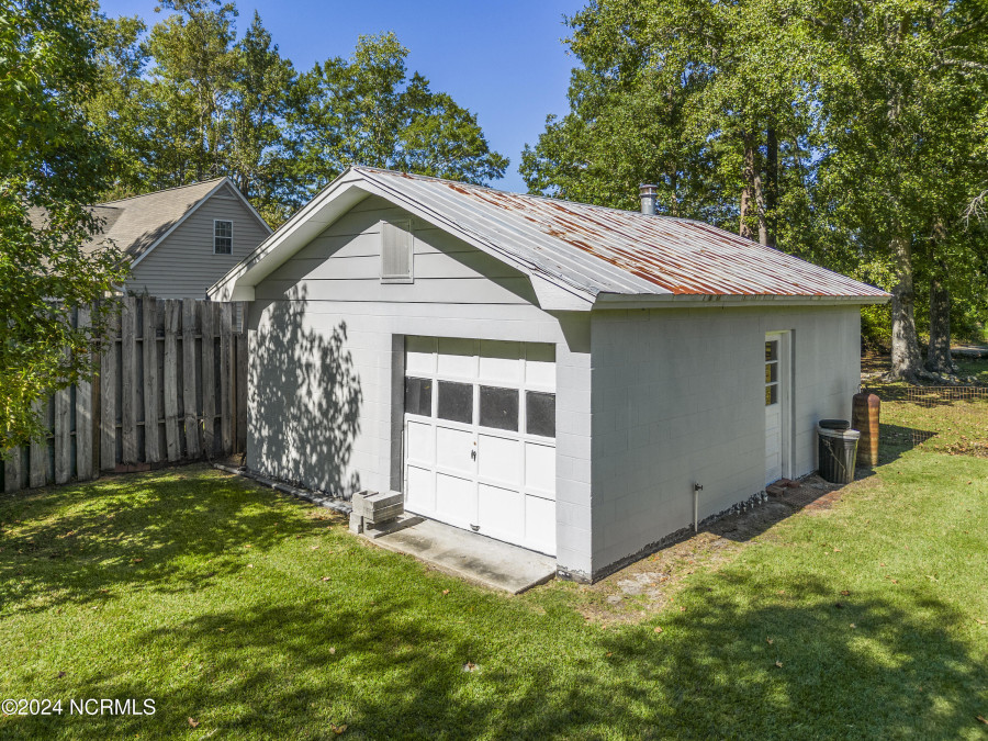 311 Seminole Trl Jacksonville, NC 28540