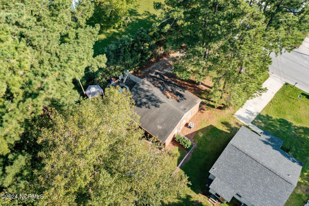 137 Zack Cir Jacksonville, NC 28540