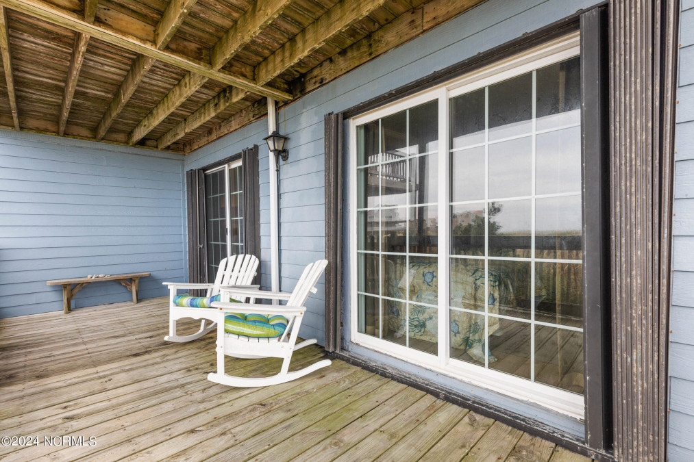 3938 River Rd North Topsail Beach, NC 28460