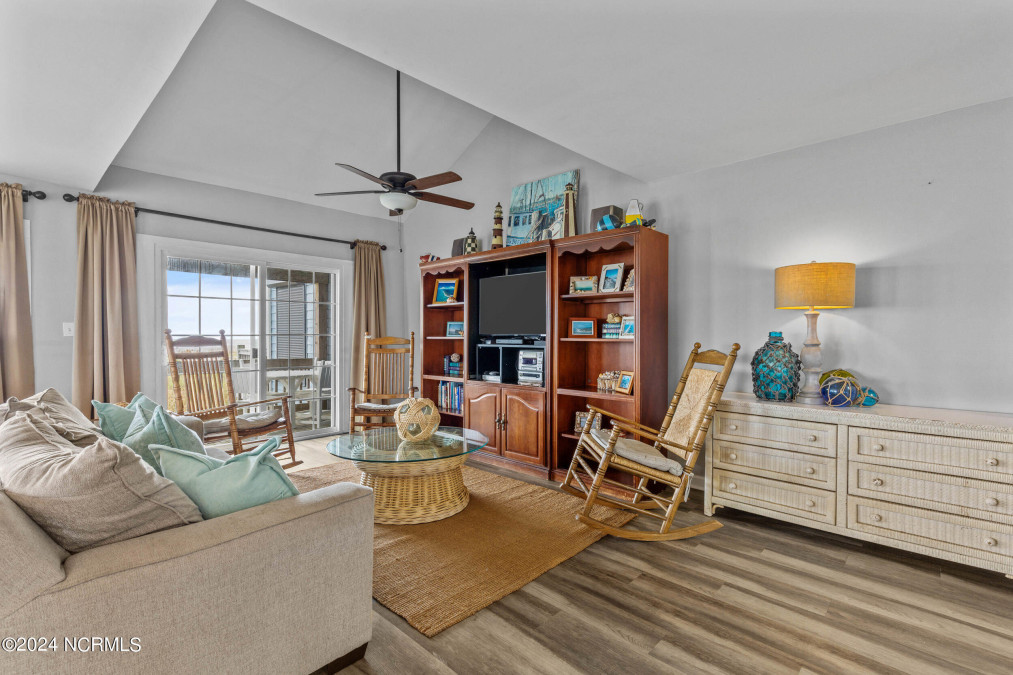 3938 River Rd North Topsail Beach, NC 28460