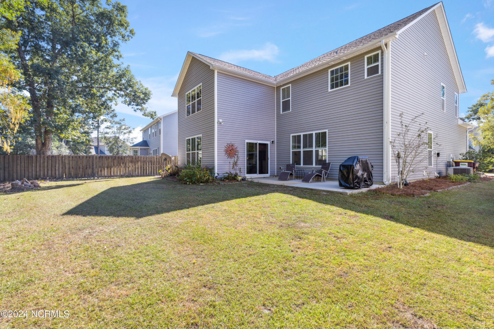 46 Grant Dr Hampstead, NC 28443