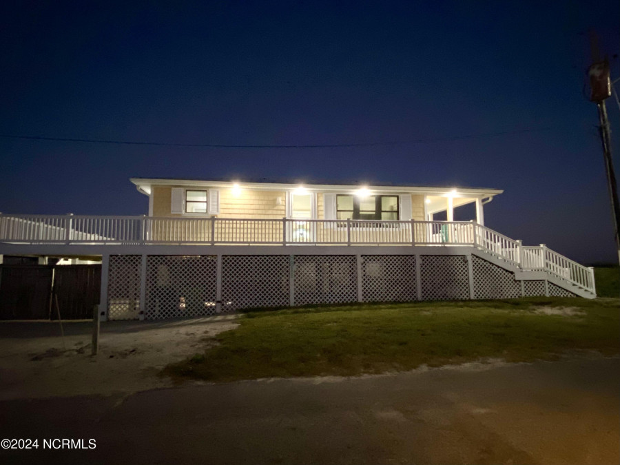 8811 2nd Ave North Topsail Beach, NC 28460