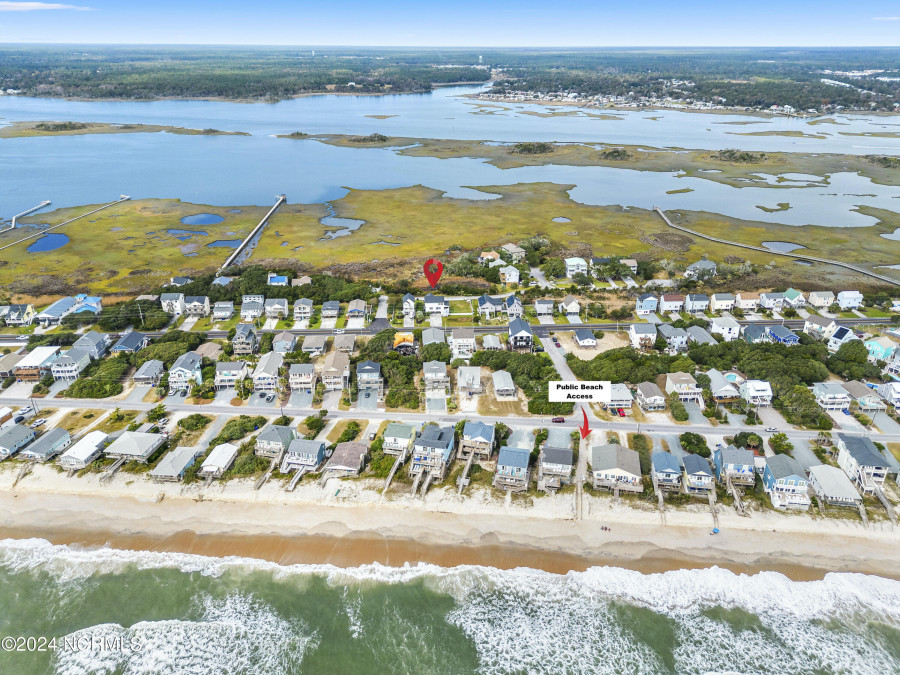 1103 Topsail Dr Surf City, NC 28445