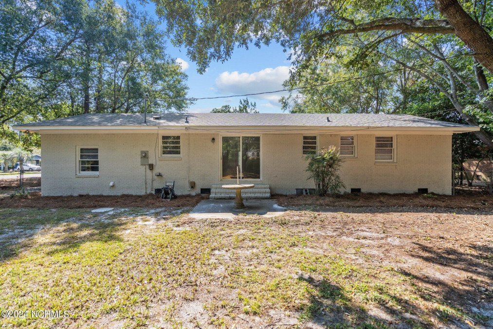 102 Mohican Trl Wilmington, NC 28409