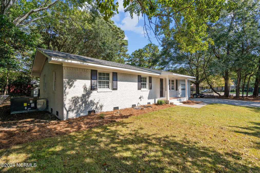 102 Mohican Trl Wilmington, NC 28409