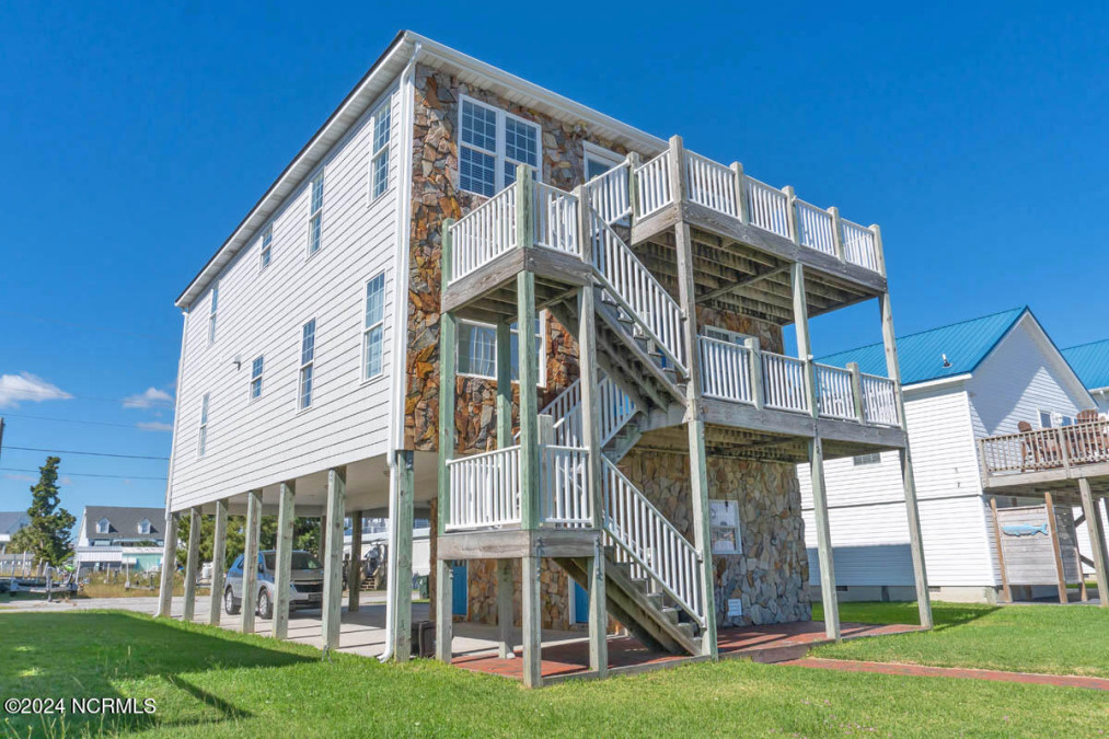 104 Smith St Atlantic Beach, NC 28512