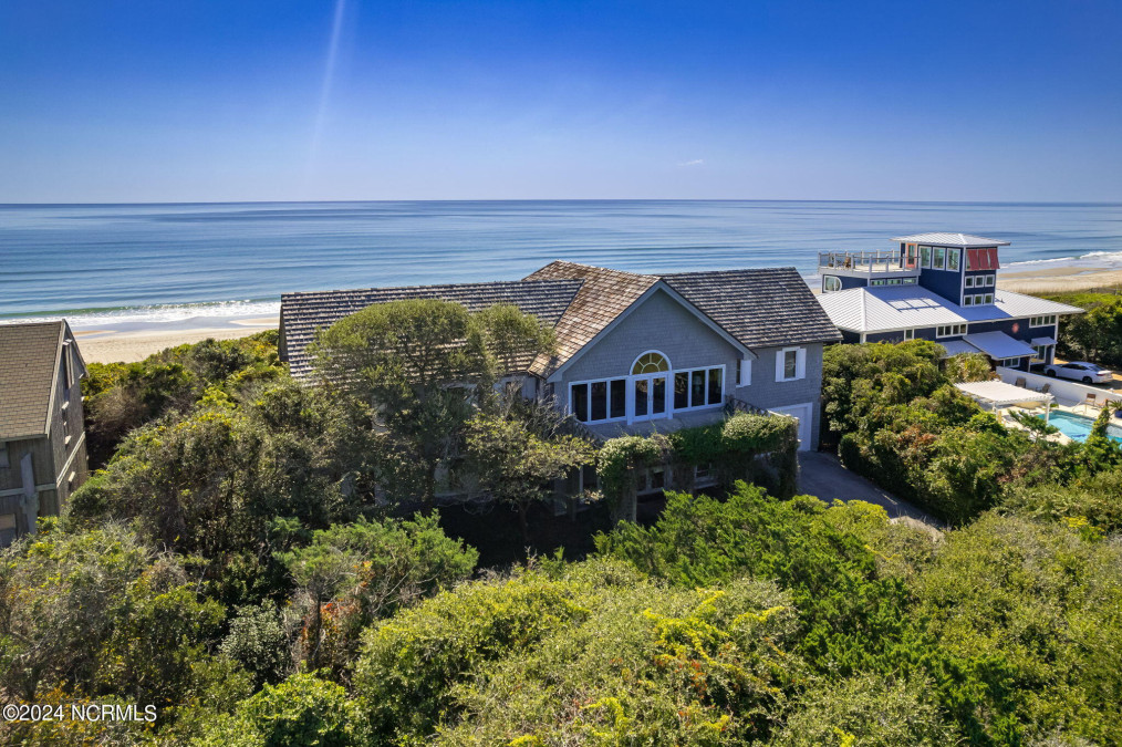 209 Salter Path Rd Pine Knoll Shores, NC 28512