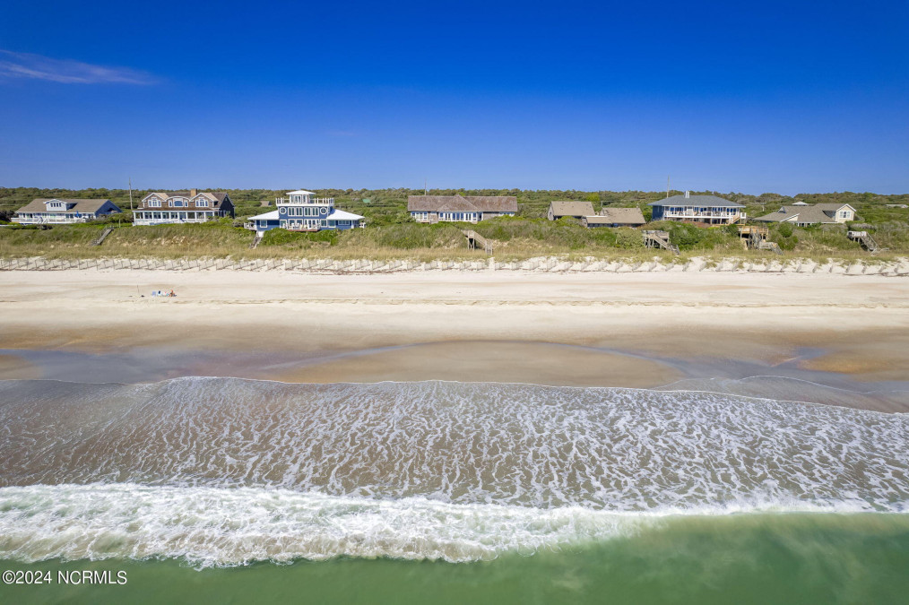 209 Salter Path Rd Pine Knoll Shores, NC 28512