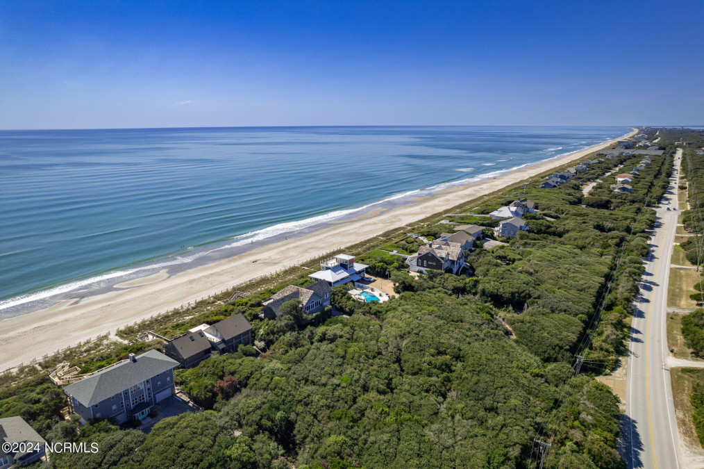 209 Salter Path Rd Pine Knoll Shores, NC 28512